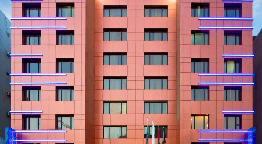Novotel Suites Riyadh Olaya Exterior photo